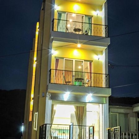 鹅銮鼻蒂棻尼旅店公寓 外观 照片
